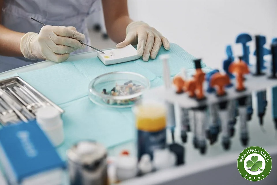 Vật liệu nha khoa giá sỉ: Bí quyết tiết kiệm chi phí cho phòng khám