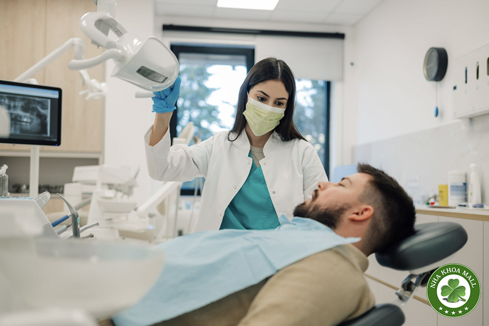 Khám Răng Định Kỳ: Thói Quen Vàng Cho Sức Khỏe Răng Miệng