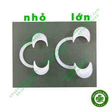 Banh miệng nhựa trắng mềm chữ C